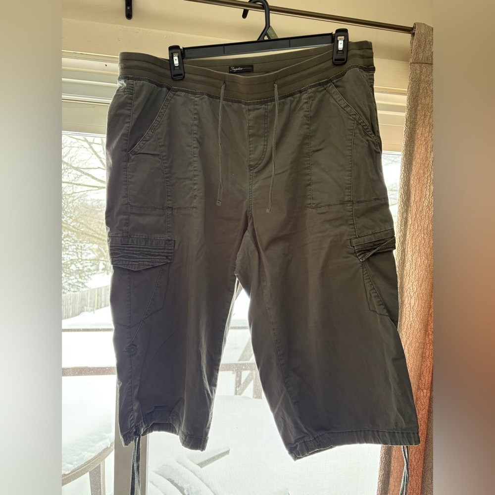 Women’s Cargo Shorts - Dark Olive